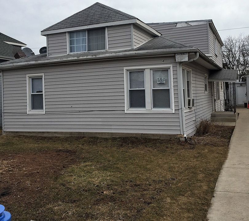 1st image of 3449 N Oketo Ave #3