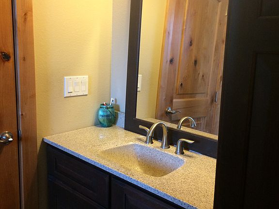 3rd image of 2801 Red River Dr