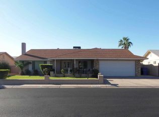 5105 E Half Moon Dr, Phoenix, AZ 85044