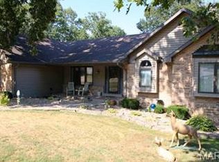 450 Woodbine Ct, Arnold, MO 63010