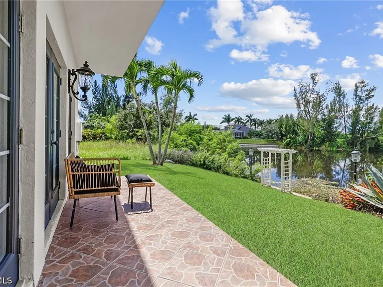 2250 SW 20th Ave — Photo 49