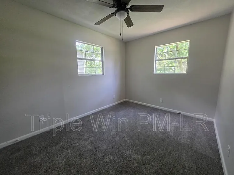 8700 Winston Dr — Photo 20