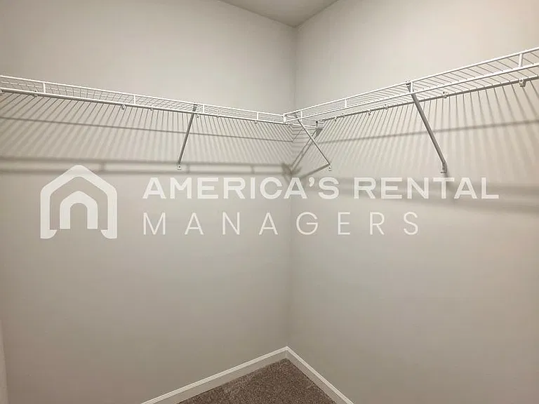 4111 Hudson Ct — Photo 29