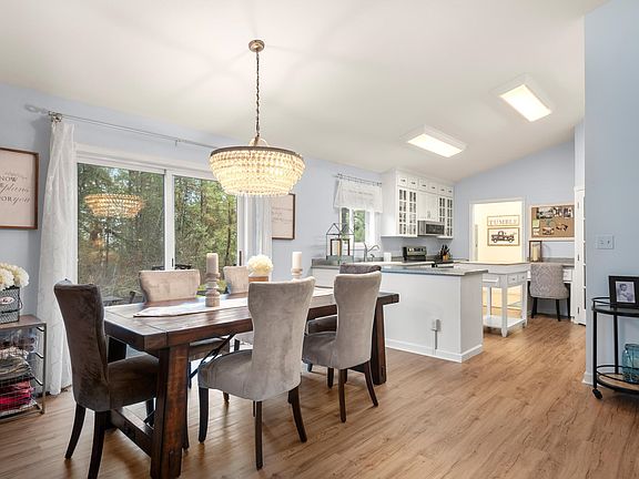 3rd image of 16309 S Cheney Spokane Rd