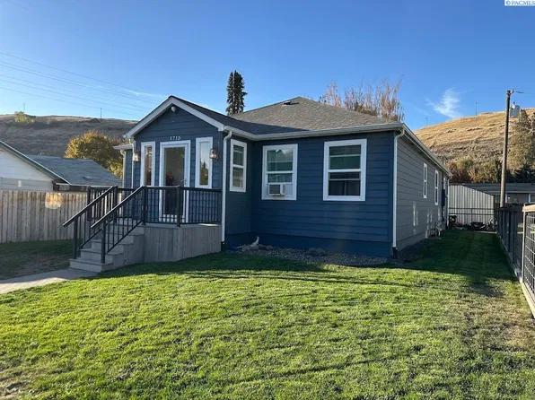 1715 N Cedar St, Colfax, WA 99111