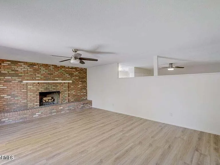 6310 W Berridge Ln — Photo 6