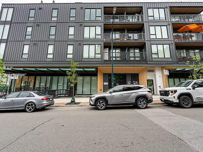 2520 Guelph St #215 — Photo 2