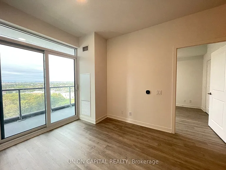 50 Upper Mall Way #1403 — Photo 25