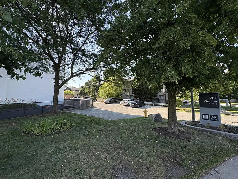 286 Chandler Dr #109 — Photo 17
