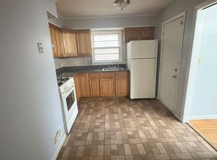15 Crescent Ct FLOOR 1, Newark, NJ 07106