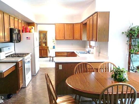 5th image of 7 Earls Ct