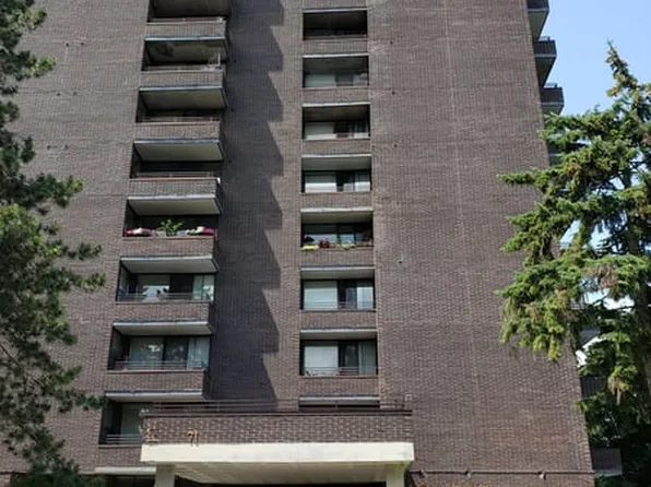 71 Somerset St W #1503, Ottawa, ON K2P 2G2