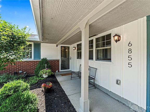 4th image of 6855 Hubbard Dr