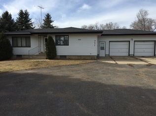 3727 114th Ave SW, Dickinson, ND 58601