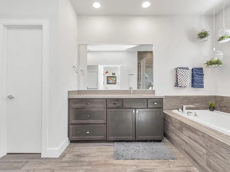 360 Eado Park Cir — Photo 18