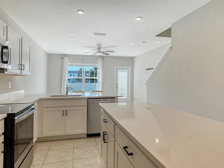 14244 Crimson Ave — Photo 11