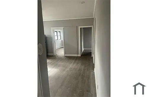 31 Main St #3 Photo 1