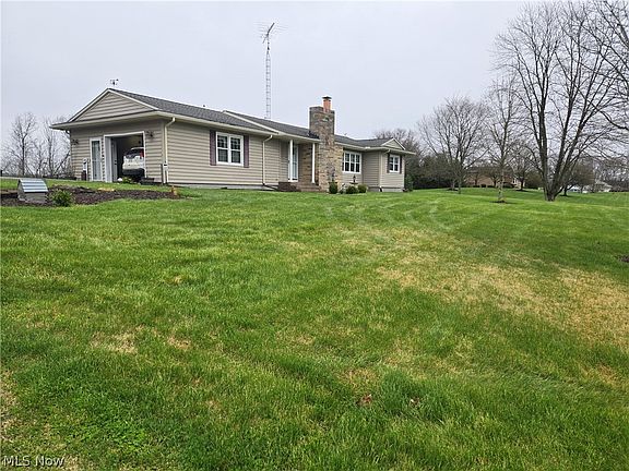 4th image of 5495 College Hill Rd