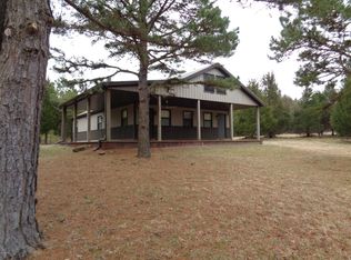 313 Ozark Rd, Simpson, IL 62985