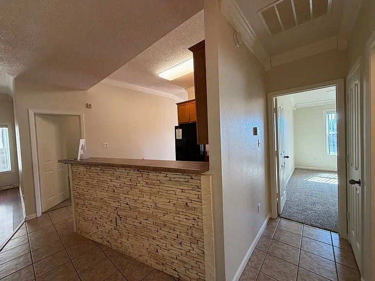 10540 Calle Merida NW — Photo 9