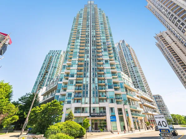 3939 Duke Of York Blvd #3304, Mississauga, ON L5B 4N2