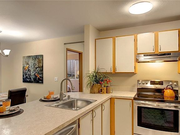 4th image of 6835 NE 153rd Pl APT C101