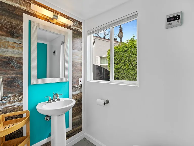 426 Santa Paula Ave — Photo 25