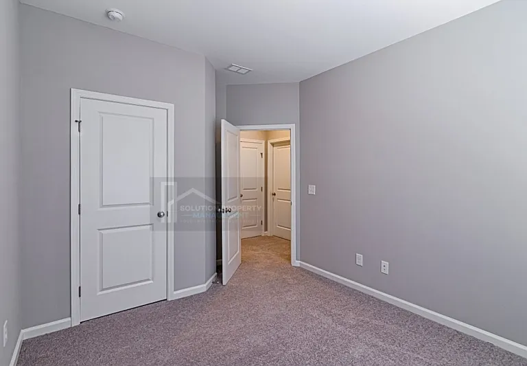 1963 Summit Trace Cir — Photo 19
