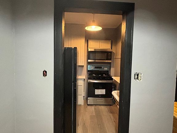 4th image of 640 S 12th St #D3