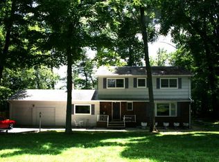 49 Blue Ridge Ave, Green Brook, NJ 08812