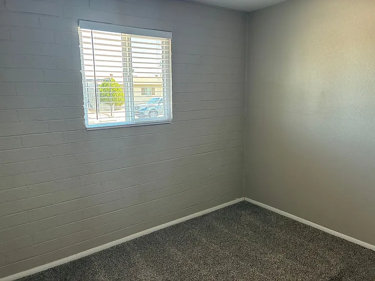 3426 E Hillery Dr — Photo 14