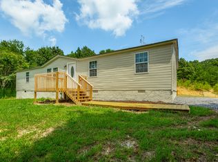 566 Woods Rd, Tunnel Hill, GA 30755