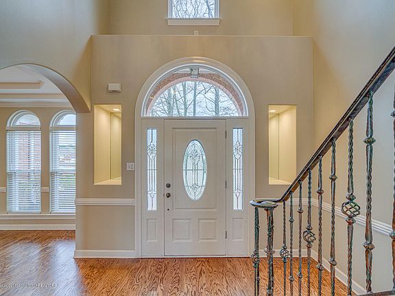 4th image of 5115 Meadow Pointe Dr