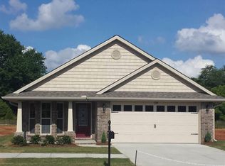 707 Oak Cove Ln, Madison, AL 35757