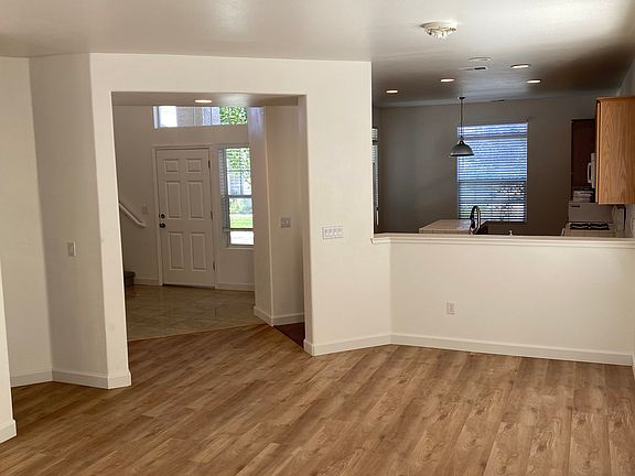2nd image of 10453 Chadwell Dr