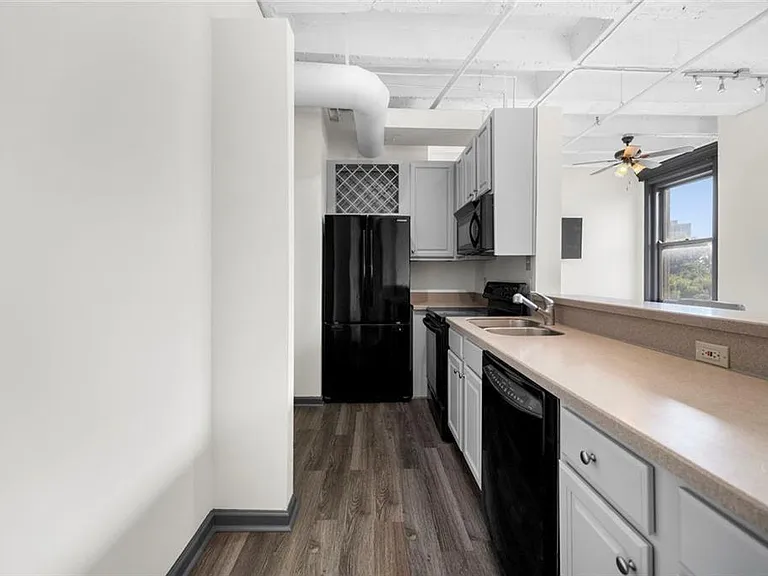 32 Peachtree St NW #508 — Photo 3