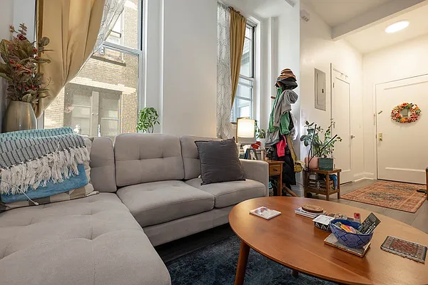 Rented by Rita S Citrin, LREB | media 23