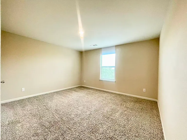 1702 Sandalwood Way — Photo 20