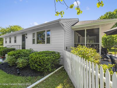 18 Meadow Road, New Paltz, NY, 12561