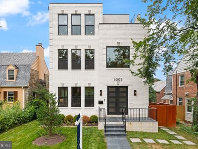 6008 34th Pl NW, Washington, DC, 20015