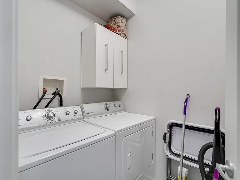 1637 Carpenter St #2 — Photo 14