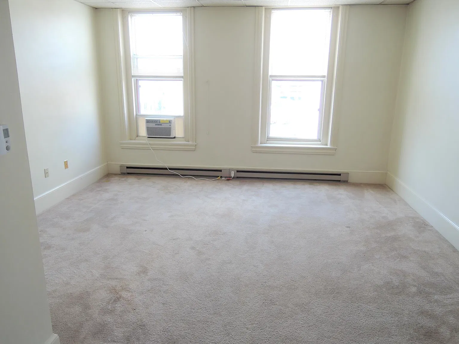 Studio, $1,050 — Photo 2