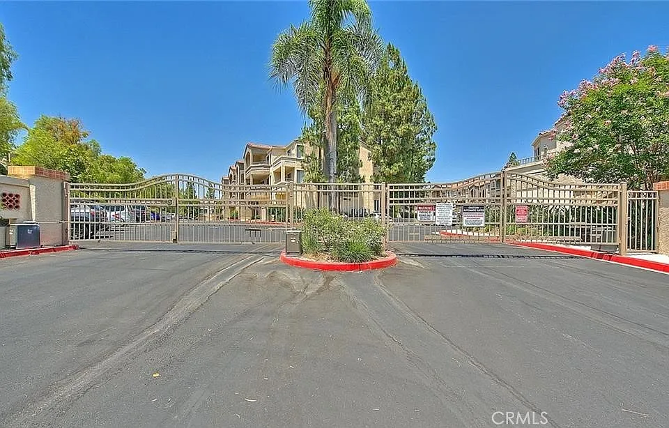 1020 Vista Del Cerro Dr #305