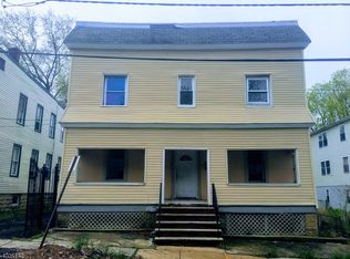 39 Tichenor Ter, Irvington, NJ 07111