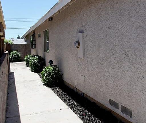 3rd image of 4012 La Brea Ct