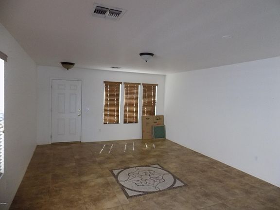 5th image of 3156 W Belle Ave