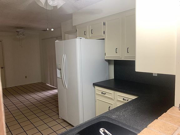 3rd image of 1911 Oak Ridge Dr #Mi