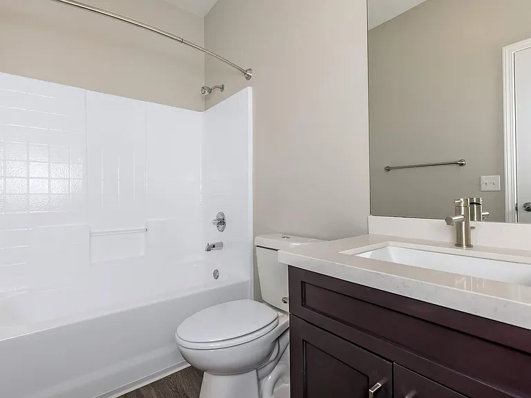 Bellecour Way Apartment Homes — Photo 38