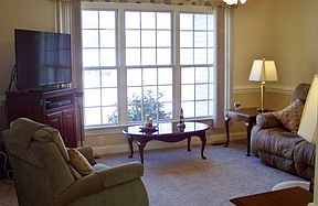 3rd image of 132 Vineyard Ct