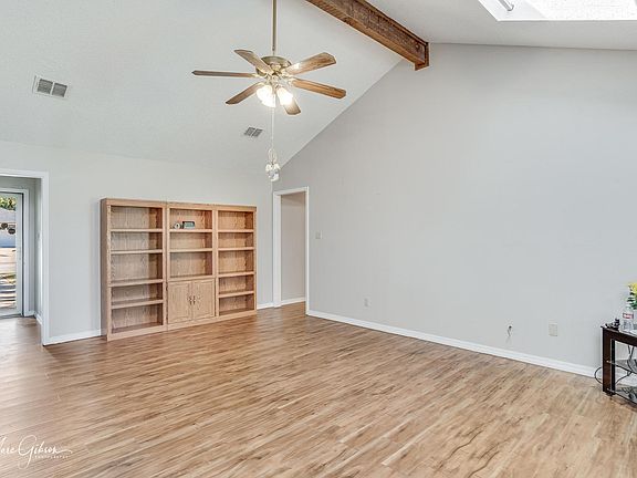 5th image of 2632 Brown St